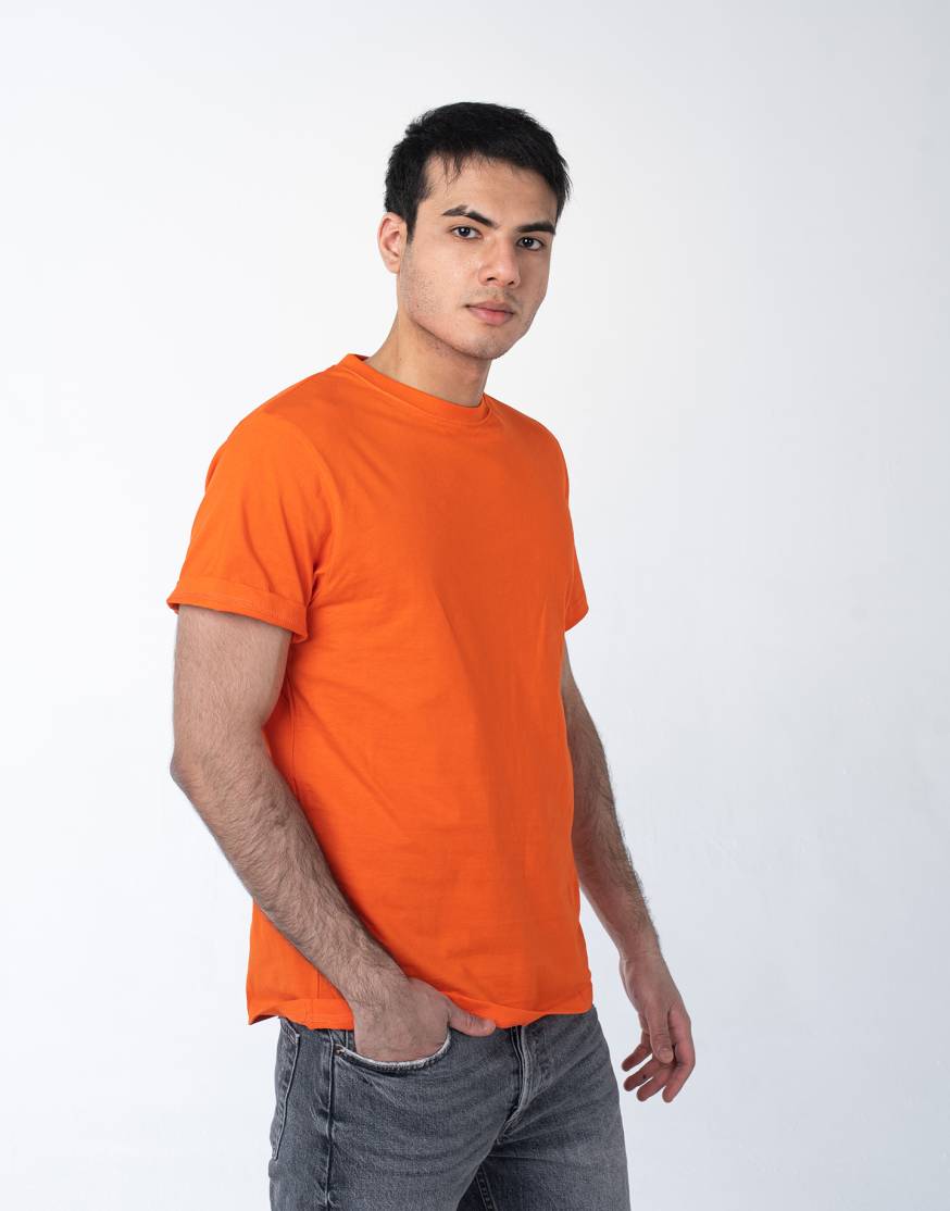 Коралловая мужская футболка оптом